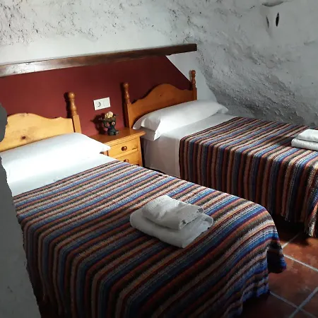 Kır Evi Cueva El Sauce *